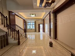 漳州龙文博物馆谁不想住别墅啊 都帮你装修好了家具照你想要的配吧中骏蓝湾香郡出租房源真实图片