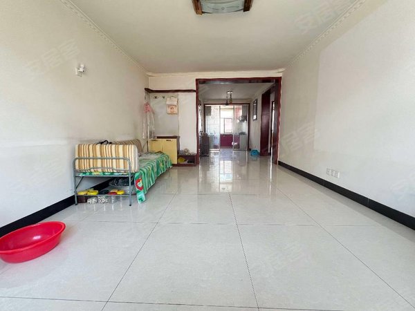 包头青山一宫环岛六合新城(三区)给配床 沙发茶几 冰箱洗衣机出租房源真实图片