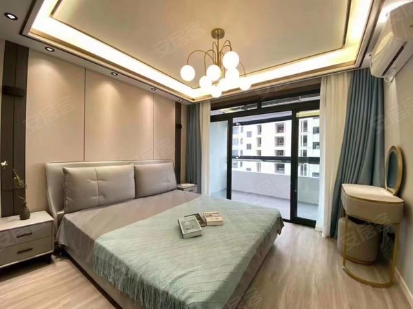 上海松江松江新城华亭首府华亭公寓泰晤士旁,文涵路一条街上,一室户