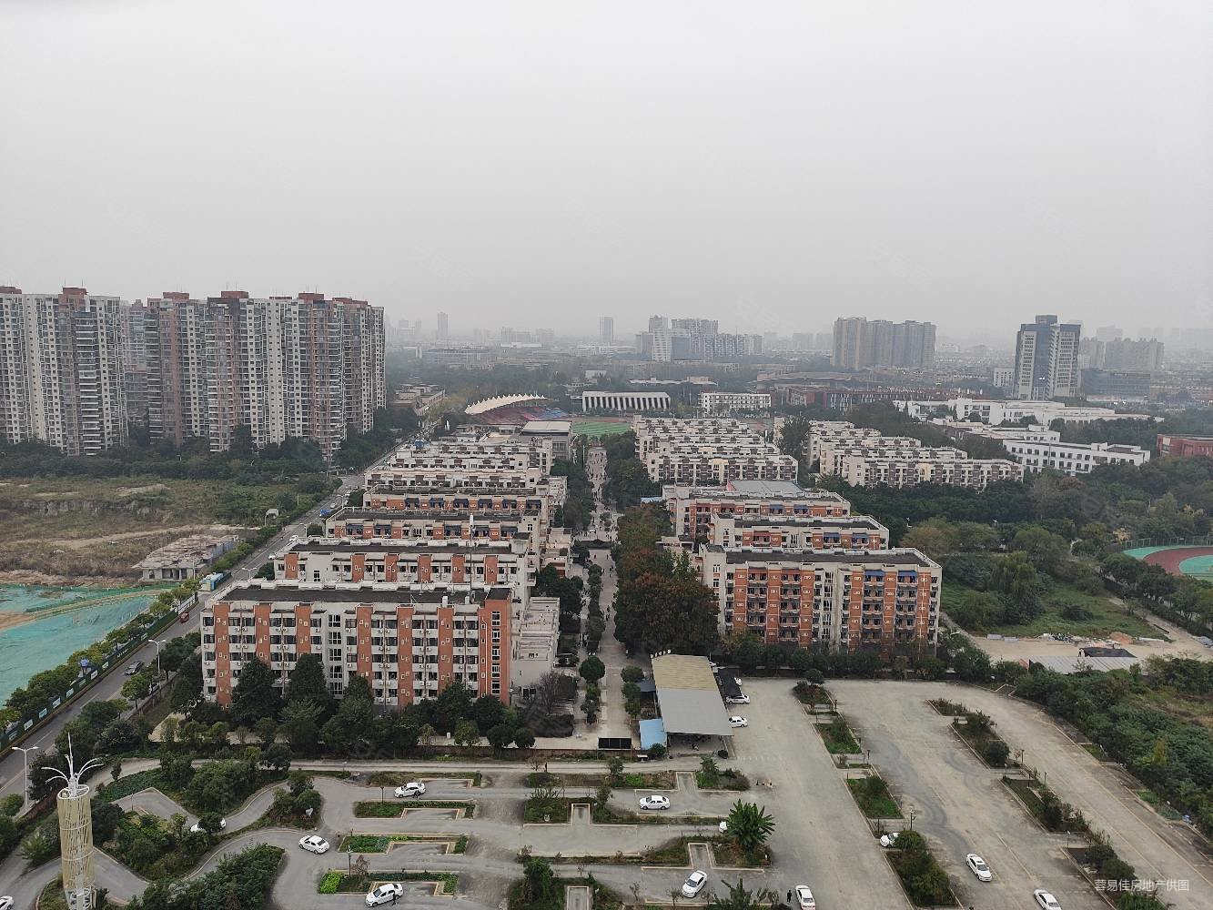 悦彩广场(商住楼)1室1厅1卫42㎡南北36万