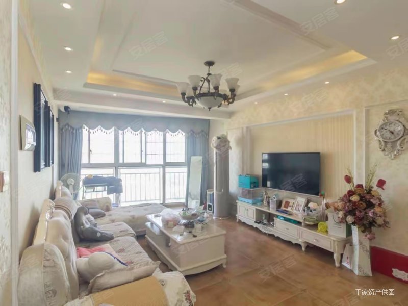 川音 带电梯 商圈成熟 中间好楼层 小三房 交通便利 小区新,锦江花园