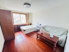 大连沙河口79中西安路附近干净南向合租 租期不限新下房源先到先得 近公交地铁出租房源真实图片