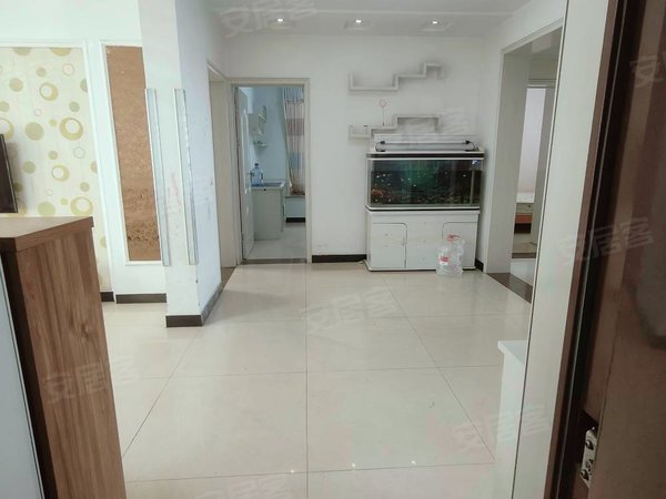 临沂开发区沃尔沃路浙景玫瑰园玫瑰园 电梯三室 可押一付三 停车方便 拎包入住 有钥匙出租房源真实图片