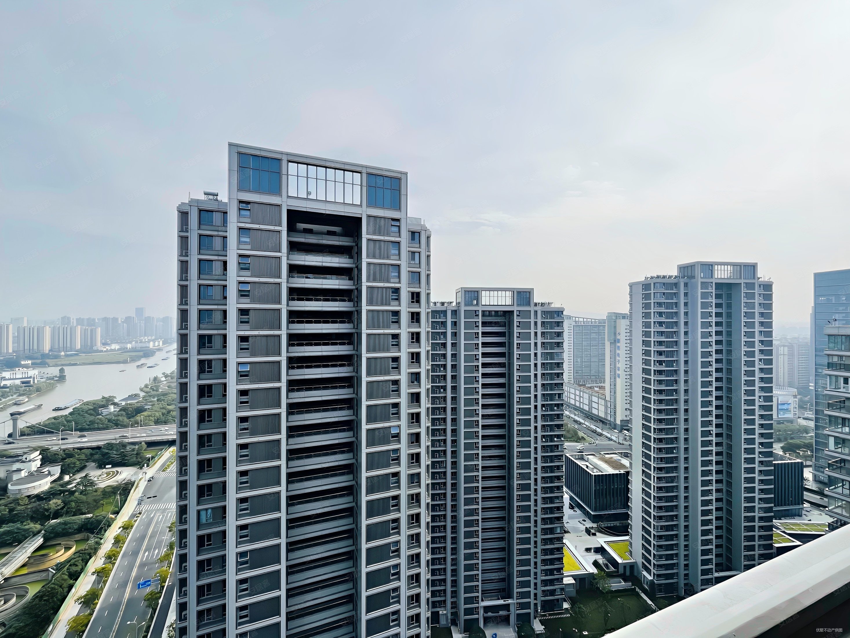 运河铂湾澜庭4室2厅3卫183.8㎡南北920万