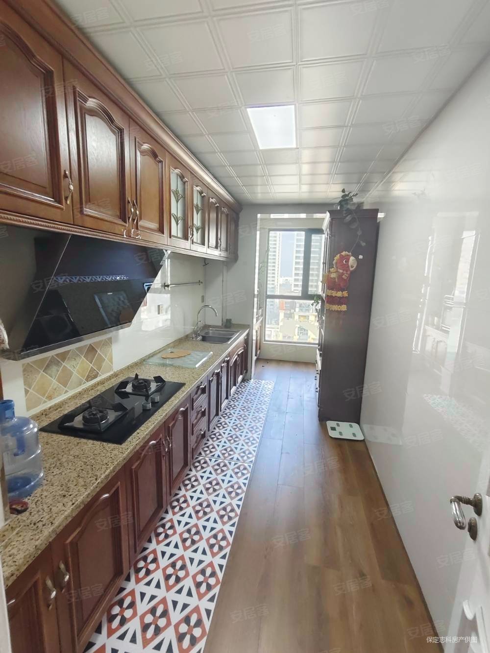 源盛嘉禾B区4室2厅2卫158.5㎡南北132万