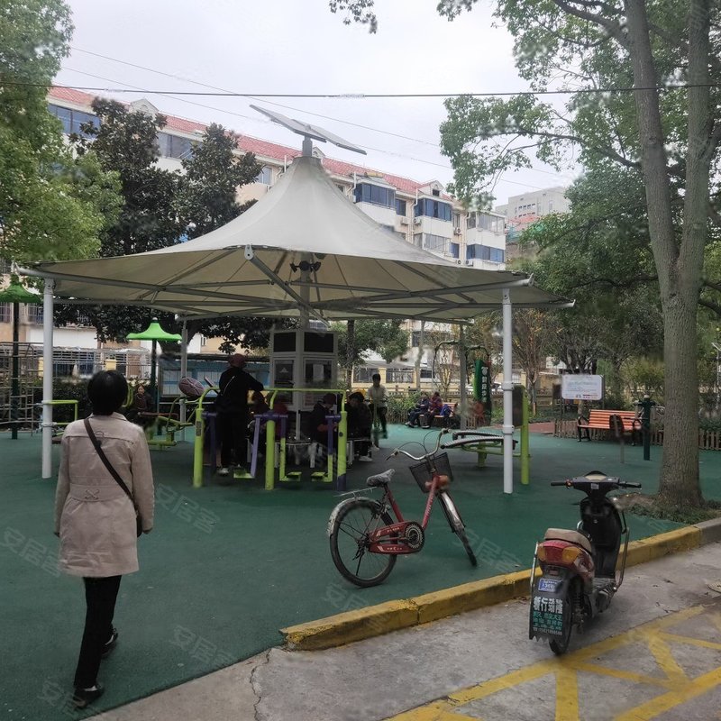 邸维甲 2020-12-22   :37:   小区为多层楼梯,80到90平之间主力户型