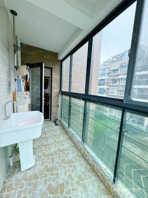 新上花园洋房急售 石湖华城l形大阳台 随时看房 精装修