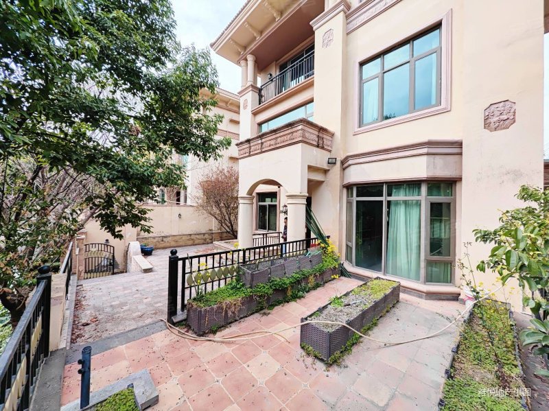 雅居乐香草山别墅