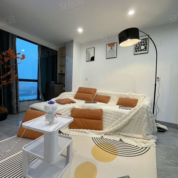 整租｜(优选房)近中茂城 湘龙 星沙地铁 学生免押无中介 拎包入住