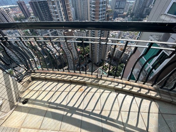 深圳福田皇岗皇庭彩园水围皇庭彩园2室2厅 东南 高层 干净整洁出租