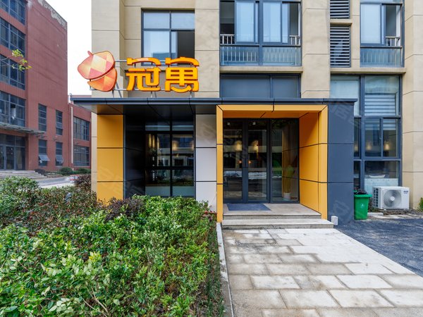 实拍无中介!真实可短租!签约当日入住!精装配齐!保安值守