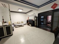 射阳射阳城西后羿公园车站比亚迪附近整栋别墅边户  好停多辆小车，5室两厅两卫现房出租房源真实图片