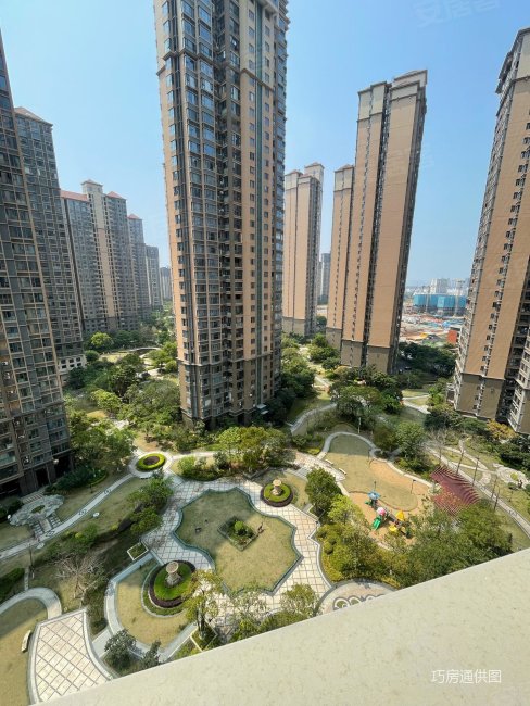 东海湾御花园3室2厅2卫114.27㎡南197万