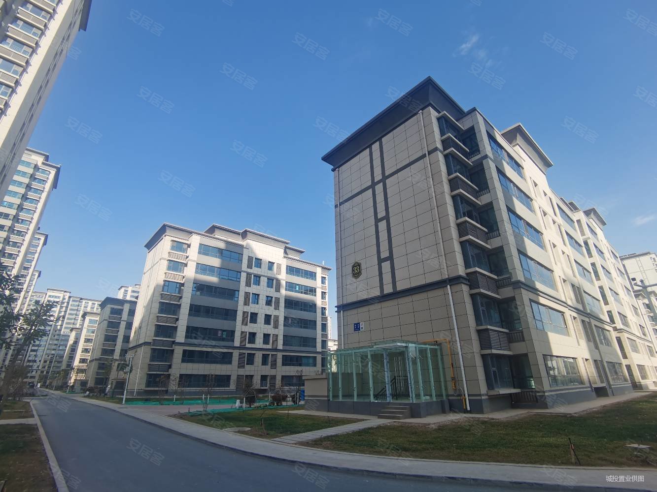 送大阳台看房方便,瑞岭名郡东区二手房,85万,4室2厅,3卫,173平米-兰州