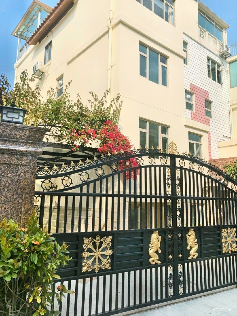 亨泰山庄6室3厅5卫219.83㎡南北1298万