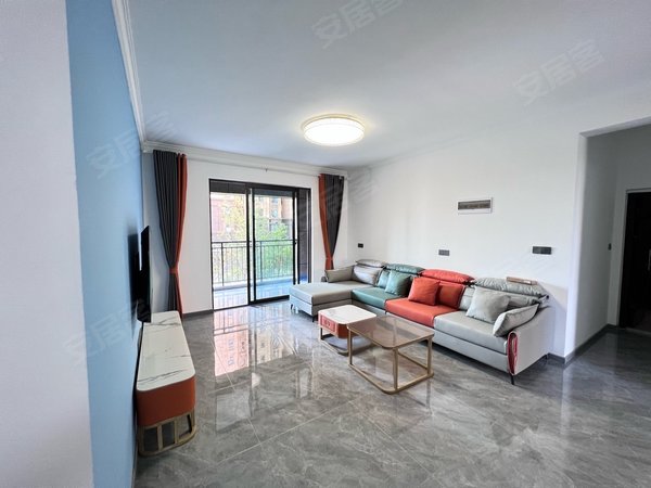 咸宁咸安五洲新天地藏龙府邸高新始峰悦府旁新出狠房实景拍摄全新装修