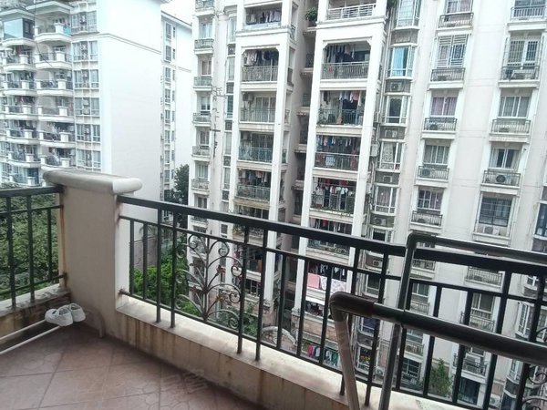 【多图】保利花园(海珠),工业大道南租房,燕岗地铁口保利花园三房两厅