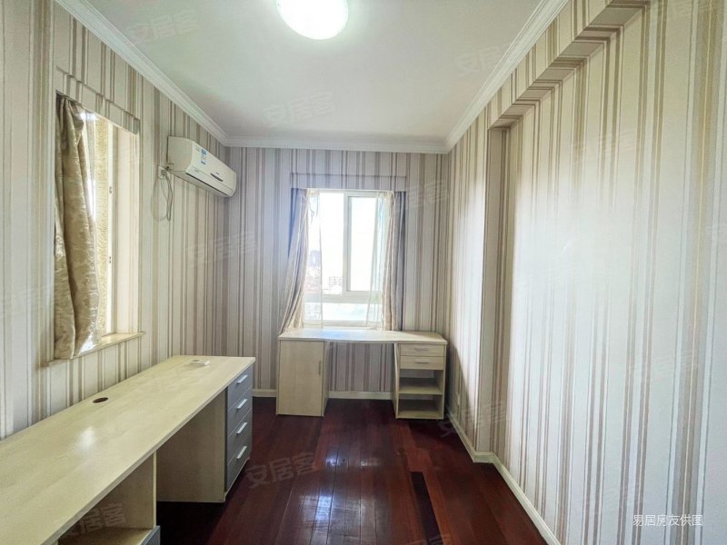 上海房产网>上海二手房>静安二手房>南京西路二手房>怡景苑>800_600