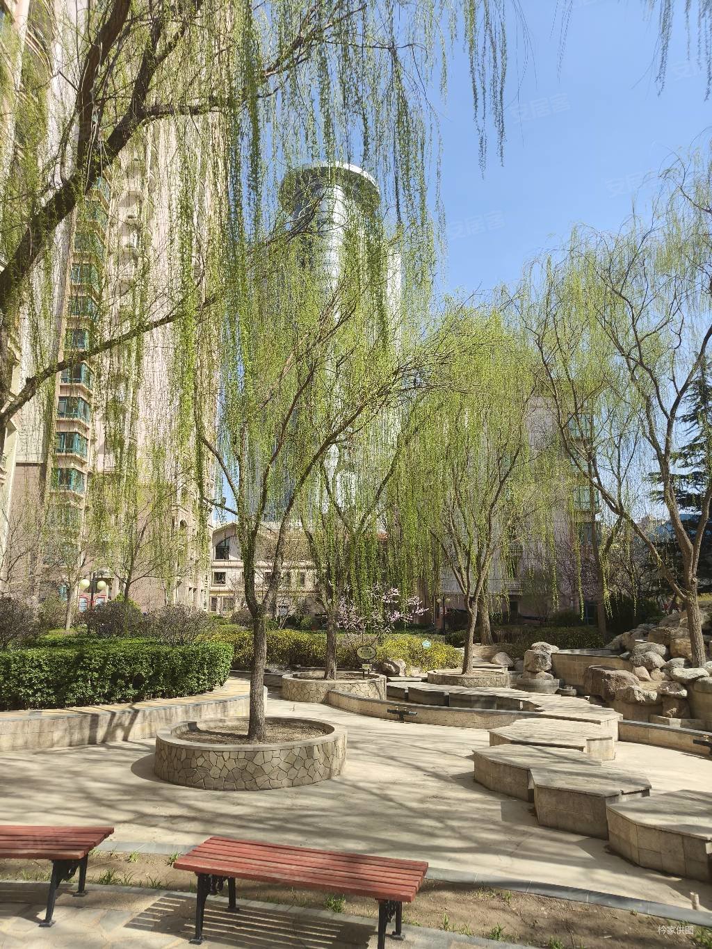 雁滩天庆嘉园太阳岛两室两厅电梯房纯南 近地铁2号线环境优美