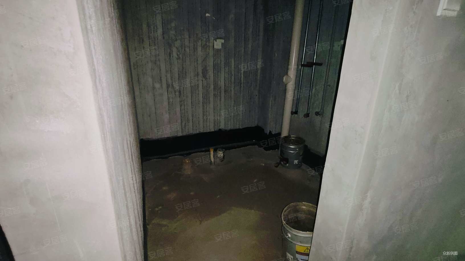 海棠一号院4室3厅3卫135.8㎡南北115万