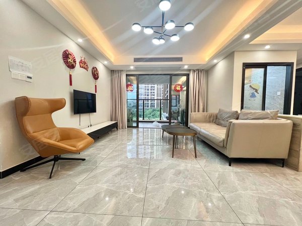 深圳龙华深圳北站金亨利瑜璟苑金亨利二期 全 套内面积130平四房 价格