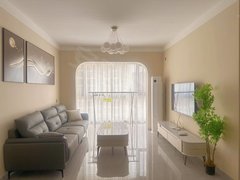 防城港港口桃花湾广场幸福雅居三房两厅两卫 压一付一 整体大衣柜南北通透被褥锅碗瓢出租房源真实图片