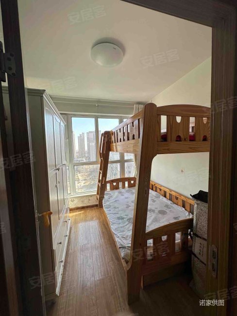 广厦富城 大两房 近地铁 居住密度低 交通便捷 南向采光好