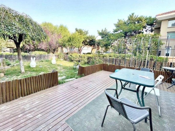 进贤泉发花园泉发花园二层独栋别墅  采光好 正南正北  有钥匙看房