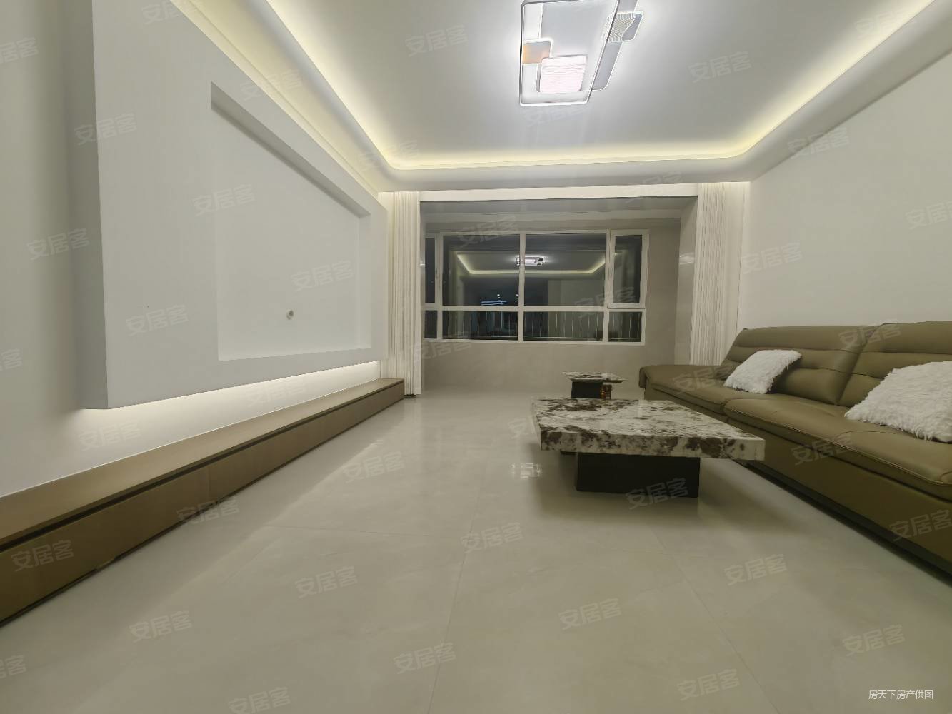 云天小区2室2厅1卫104㎡南北56.8万