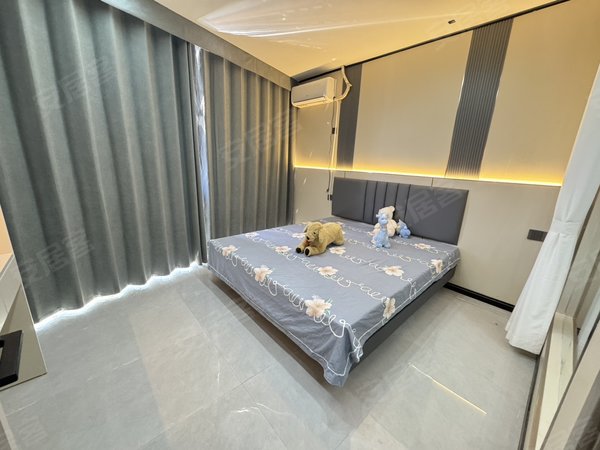 金华东阳东阳江北兴平东路115号楼人民路轻轨站 盛世豪门 落地窗一级空调 超大一室一厅带投影出租房源真实图片