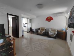 威海荣成荣成市区大润发附近  幼儿园  商业小吃街  电梯房出租房源真实图片