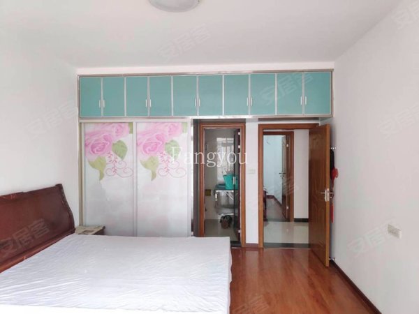 【多图】金鑫花园,鱼嘴镇租房,鱼嘴轻轨站对面精装三室双卫 家具家电