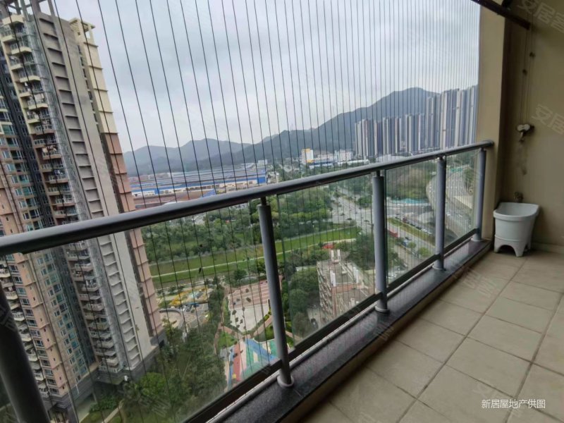 坪山中心,锦龙地铁口,京基御景印象四期,三房仅需245