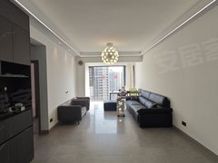 茂名茂南开发区开发区高铁站对面 真实首租！电梯3房 家私家电齐全 全景封窗出租房源真实图片