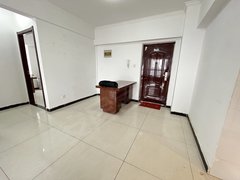 鸿港国际公寓 2室1厅1卫  电梯房 75平米