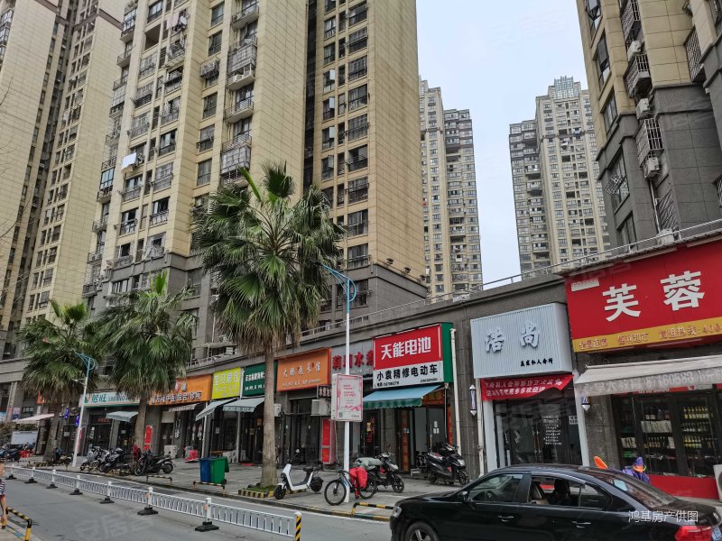 城发红谷十二庭解放路1号2室2厅2卫8962平方米