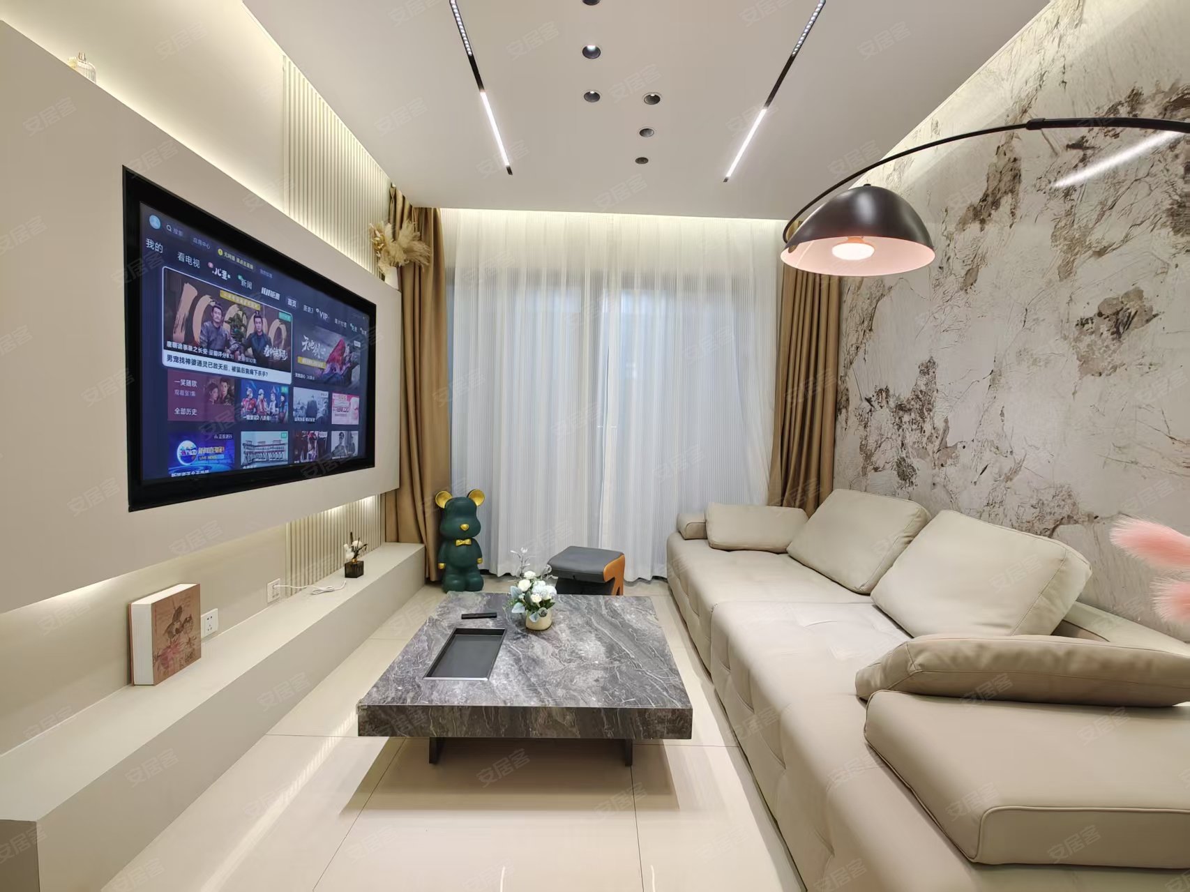 实拍昆明广场 押一付一 无中介 近同德广场 北辰财富中心