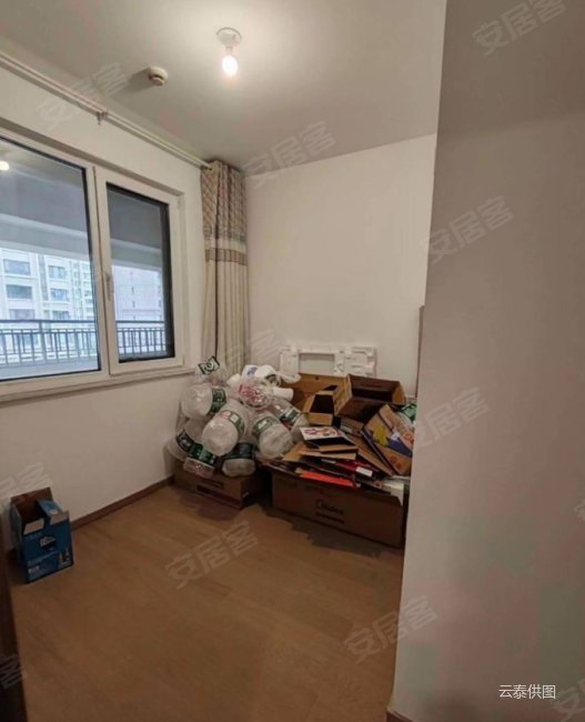 未来广场华润昆仑玉三室精装修98平105价格可谈急