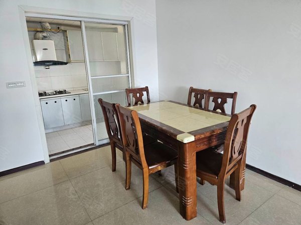 重庆永川永川老城俊豪中央大街一期渝西广场,中央大街大三室双卫,宽敞