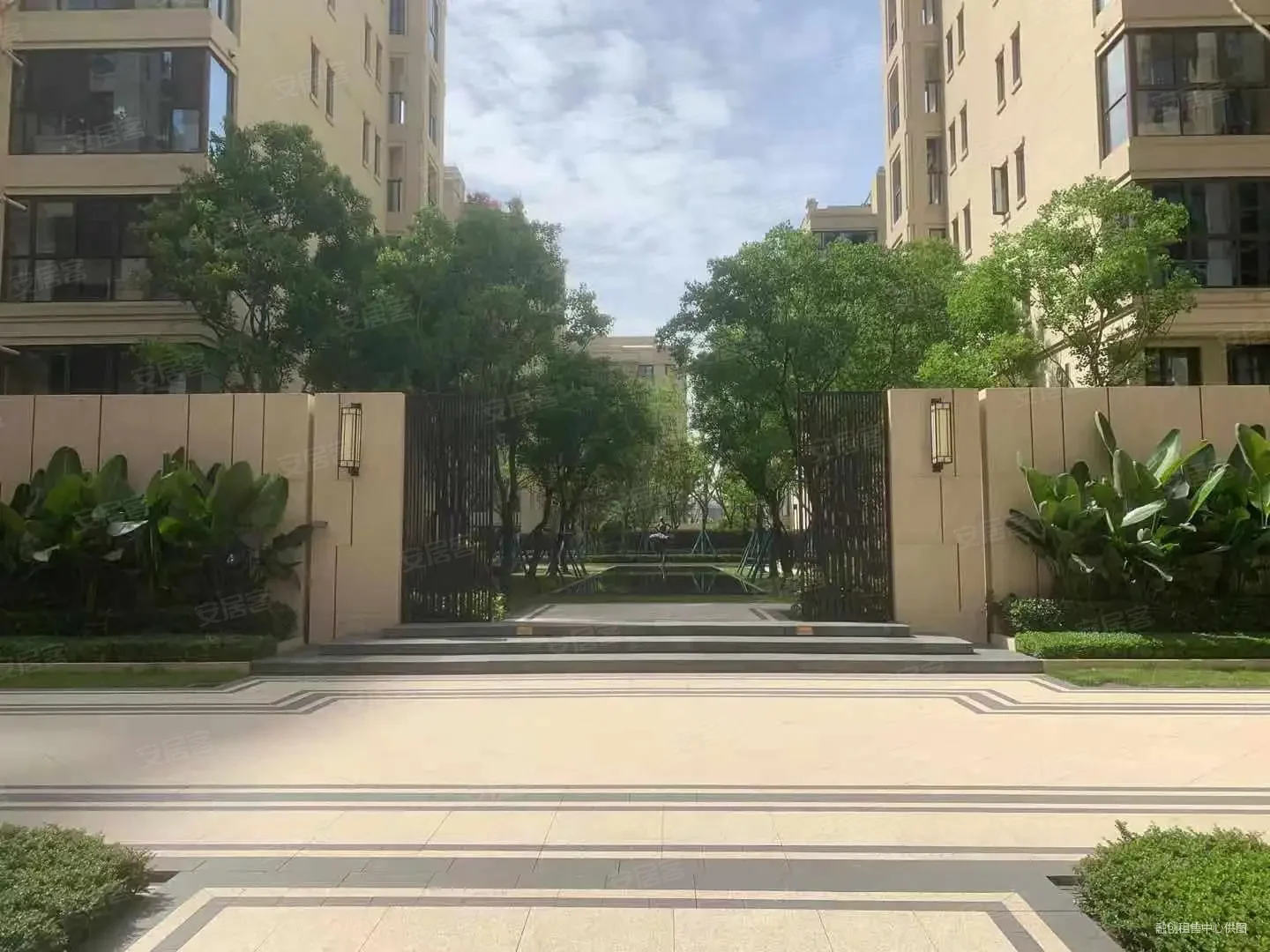 成都房产网>成都二手房>高新区二手房>中和二手房>融创香璟台西苑>