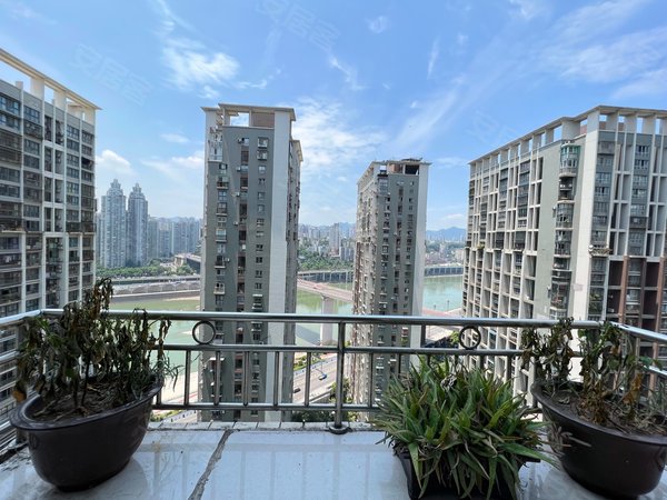 重庆江北大石坝东海岸下楼商业街 跃层 大两室 住家精装 可看江景