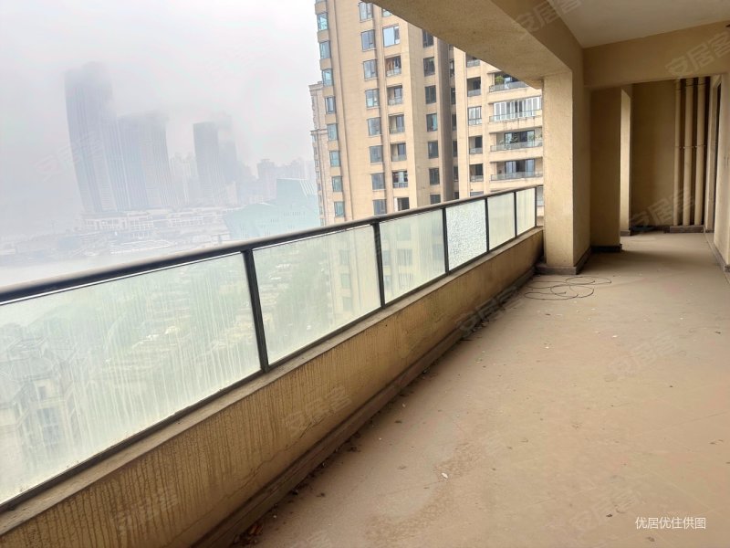 重庆房产网>重庆二手房>江北二手房>江北嘴二手房>寰宇天下观澜苑a区>