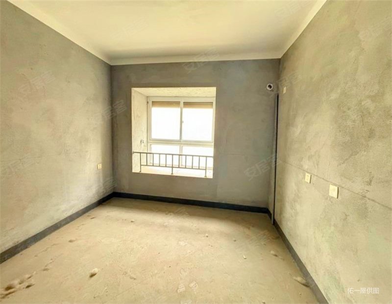 荣盛鹭岛荣府南苑大两居南北通透楼龄新中间楼层采光好