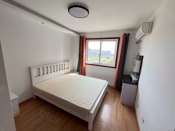 上海松江车墩松南城欣哲苑达丰班车直达小区门口,精装整租两房,燃气