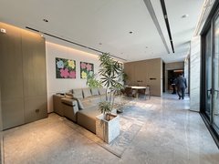 上海闵行春申天宸国际社区 8室3厅6卫 通风好 豪华装修出租房源真实图片