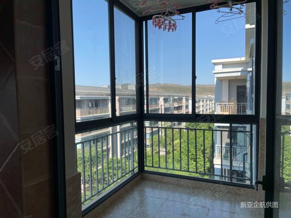 呈贡市政府小区白龙潭紫岫院4室3厅2卫169平方米方便看房