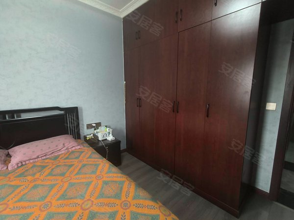 重庆荣昌荣昌城区荣城华府荣城华府板桥园区附近,精装两室一厅出租