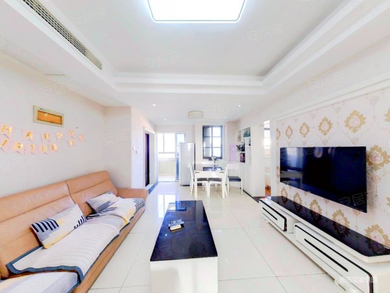 东城丽景3室2厅1卫90.62㎡南190万