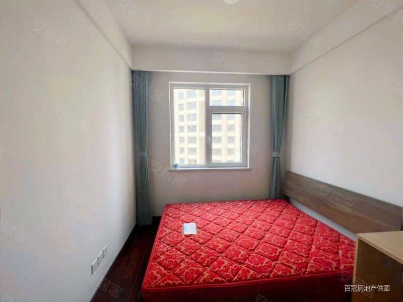 生态城中部 核心位置 通透三室两卫 满足家居需求,贻成学府世家二手房