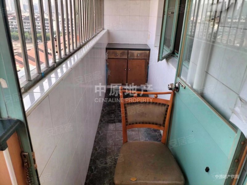 店门口的房子 为您这个新街坊邻居理应该节省 就一条合作您赢